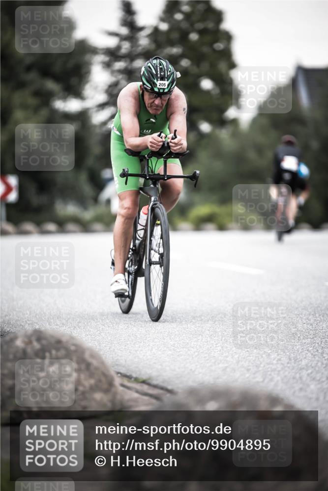 21.06.2026 - 29. Vierlanden-Triathlon H.Heesch http://msf.ph/oto/9904895 21.06.2026 10:21:39 Radfahren 14, 123, 205 meine-sportfotos.de