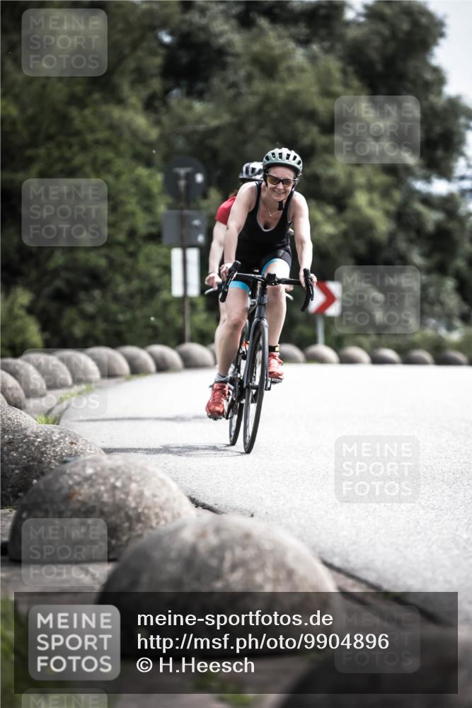 21.06.2026 - 29. Vierlanden-Triathlon H.Heesch http://msf.ph/oto/9904896 21.06.2026 11:37:16 Radfahren 834, 856, 861 meine-sportfotos.de