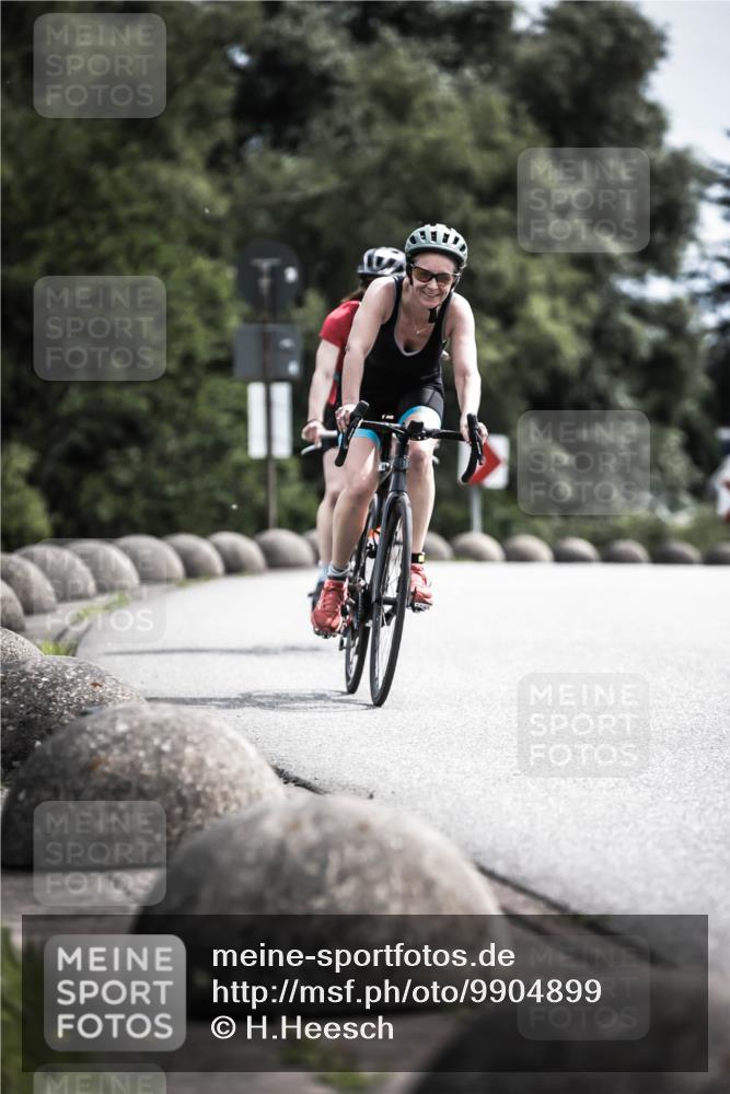 21.06.2026 - 29. Vierlanden-Triathlon H.Heesch http://msf.ph/oto/9904899 21.06.2026 11:37:16 Radfahren 834, 856, 861 meine-sportfotos.de