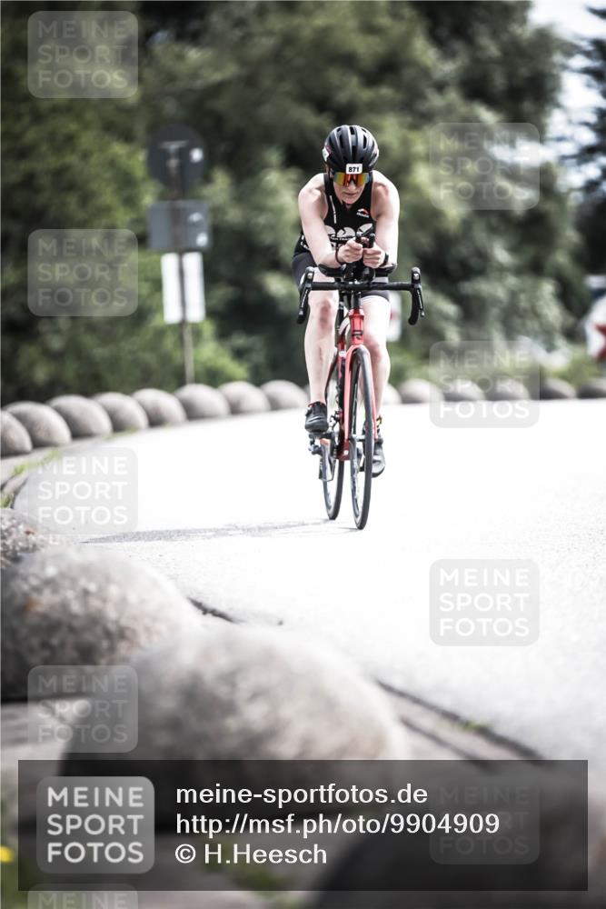 21.06.2026 - 29. Vierlanden-Triathlon H.Heesch http://msf.ph/oto/9904909 21.06.2026 11:38:19 Radfahren 230, 871 meine-sportfotos.de
