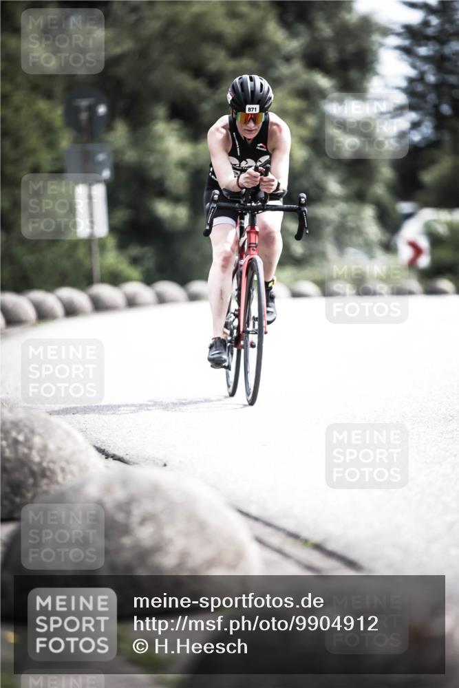 21.06.2026 - 29. Vierlanden-Triathlon H.Heesch http://msf.ph/oto/9904912 21.06.2026 11:38:19 Radfahren 230, 871 meine-sportfotos.de