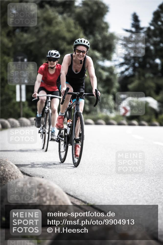 21.06.2026 - 29. Vierlanden-Triathlon H.Heesch http://msf.ph/oto/9904913 21.06.2026 11:37:17 Radfahren 834, 856, 861 meine-sportfotos.de