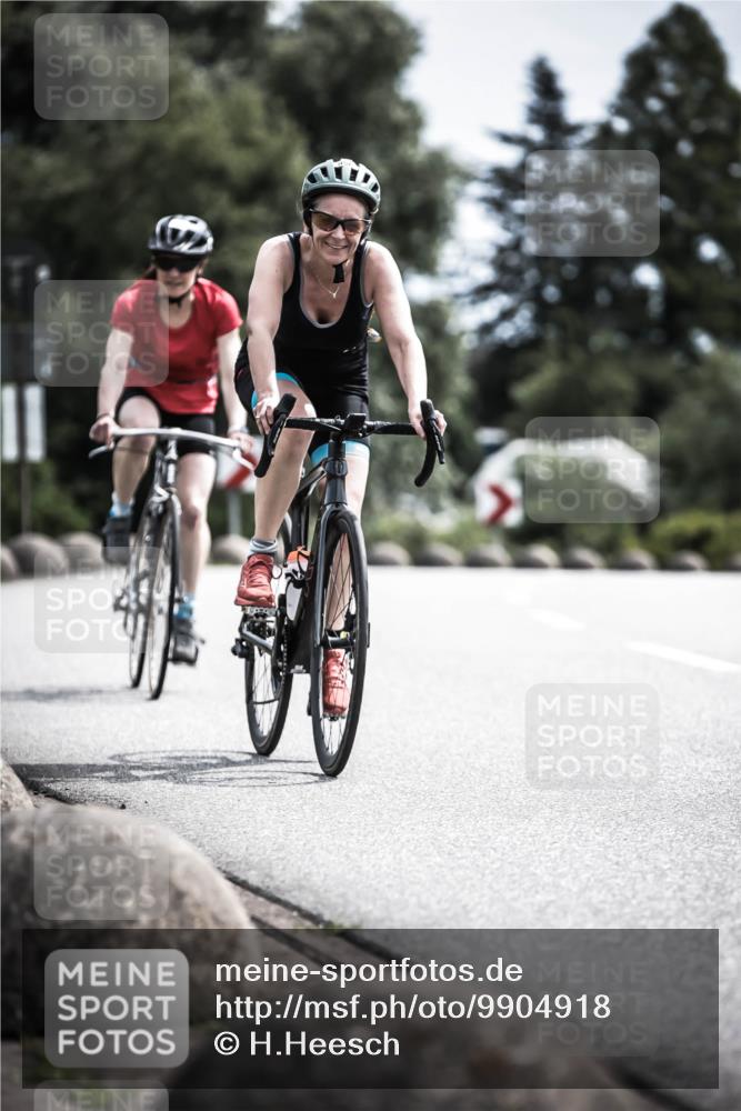 21.06.2026 - 29. Vierlanden-Triathlon H.Heesch http://msf.ph/oto/9904918 21.06.2026 11:37:17 Radfahren 834, 856, 861 meine-sportfotos.de