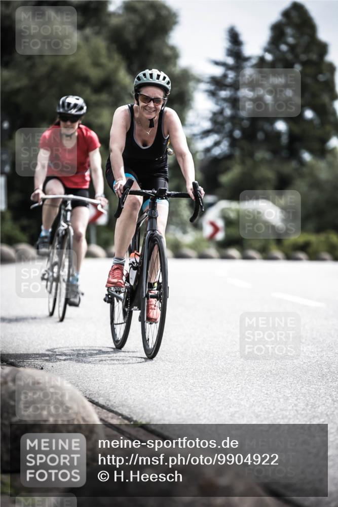 21.06.2026 - 29. Vierlanden-Triathlon H.Heesch http://msf.ph/oto/9904922 21.06.2026 11:37:17 Radfahren 834, 856, 861 meine-sportfotos.de