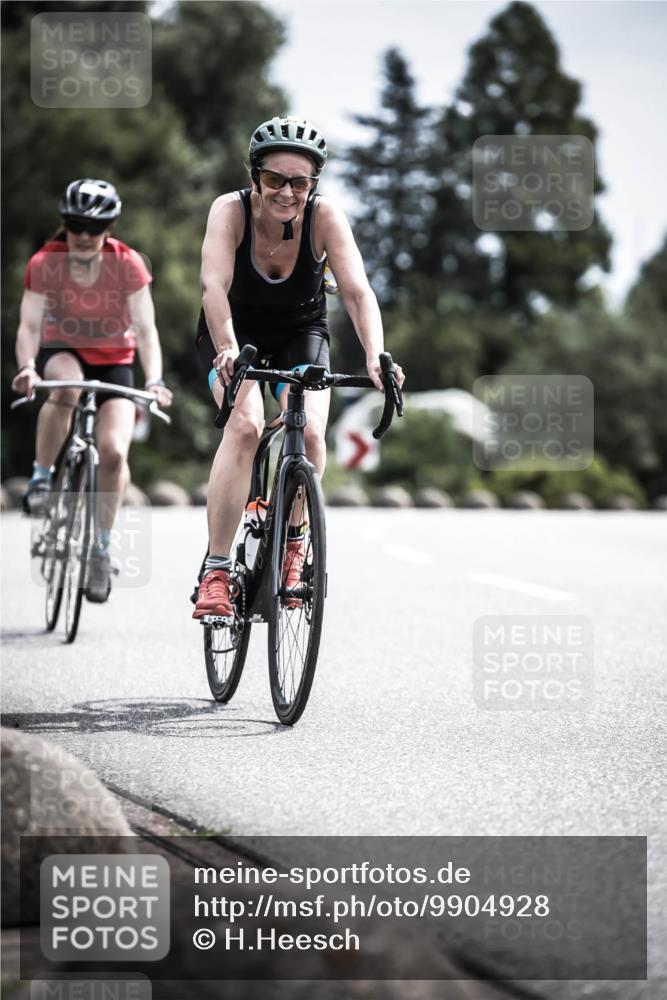 21.06.2026 - 29. Vierlanden-Triathlon H.Heesch http://msf.ph/oto/9904928 21.06.2026 11:37:17 Radfahren 834, 856, 861 meine-sportfotos.de