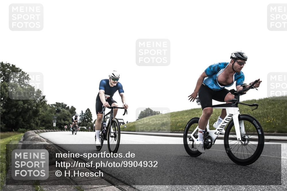 21.06.2026 - 29. Vierlanden-Triathlon H.Heesch http://msf.ph/oto/9904932 21.06.2026 11:00:24 Radfahren 126, 172, 639, 677 meine-sportfotos.de