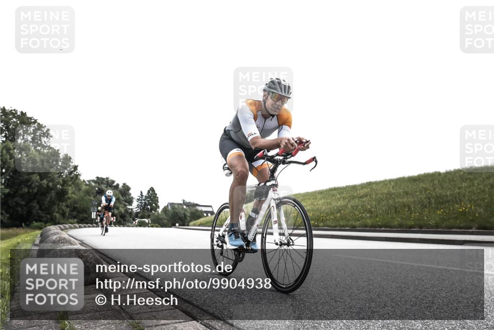 21.06.2026 - 29. Vierlanden-Triathlon H.Heesch http://msf.ph/oto/9904938 21.06.2026 11:00:30 Radfahren 70, 120, 240, 288 meine-sportfotos.de