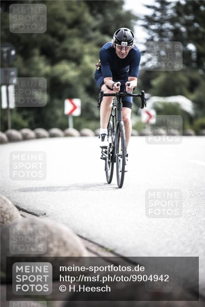 21.06.2026 - 29. Vierlanden-Triathlon H.Heesch http://msf.ph/oto/9904942 21.06.2026 11:39:04 Radfahren 816 meine-sportfotos.de