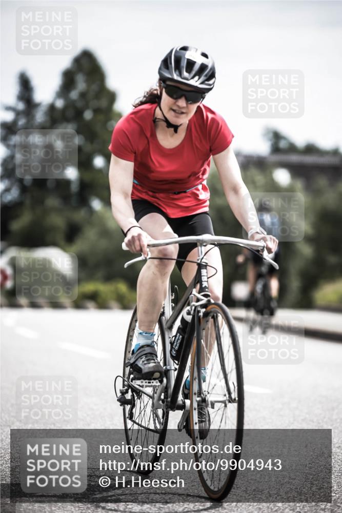 21.06.2026 - 29. Vierlanden-Triathlon H.Heesch http://msf.ph/oto/9904943 21.06.2026 11:37:18 Radfahren 834, 856, 861 meine-sportfotos.de