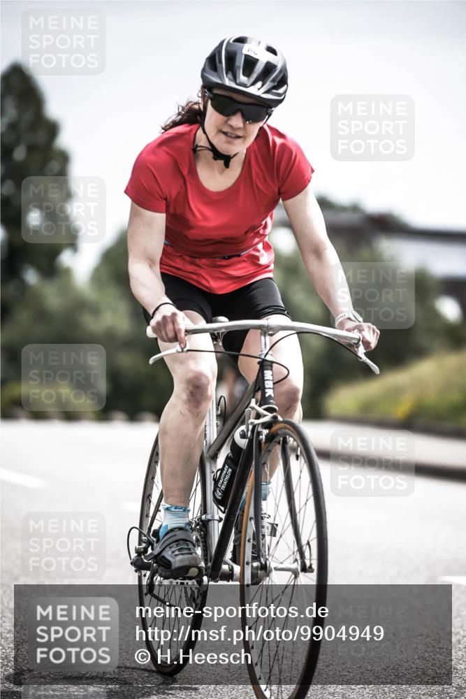 21.06.2026 - 29. Vierlanden-Triathlon H.Heesch http://msf.ph/oto/9904949 21.06.2026 11:37:18 Radfahren 834, 856, 861 meine-sportfotos.de