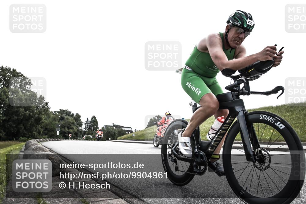21.06.2026 - 29. Vierlanden-Triathlon H.Heesch http://msf.ph/oto/9904961 21.06.2026 11:00:39 Radfahren 205, 515, 621 meine-sportfotos.de