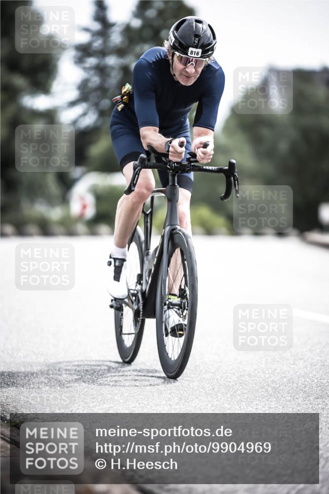 21.06.2026 - 29. Vierlanden-Triathlon H.Heesch http://msf.ph/oto/9904969 21.06.2026 11:39:05 Radfahren 816 meine-sportfotos.de