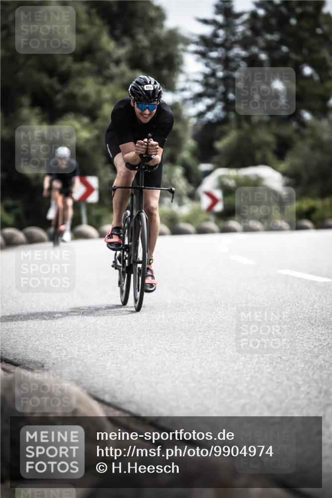 21.06.2026 - 29. Vierlanden-Triathlon H.Heesch http://msf.ph/oto/9904974 21.06.2026 11:37:40 Radfahren 105, 665, 719 meine-sportfotos.de
