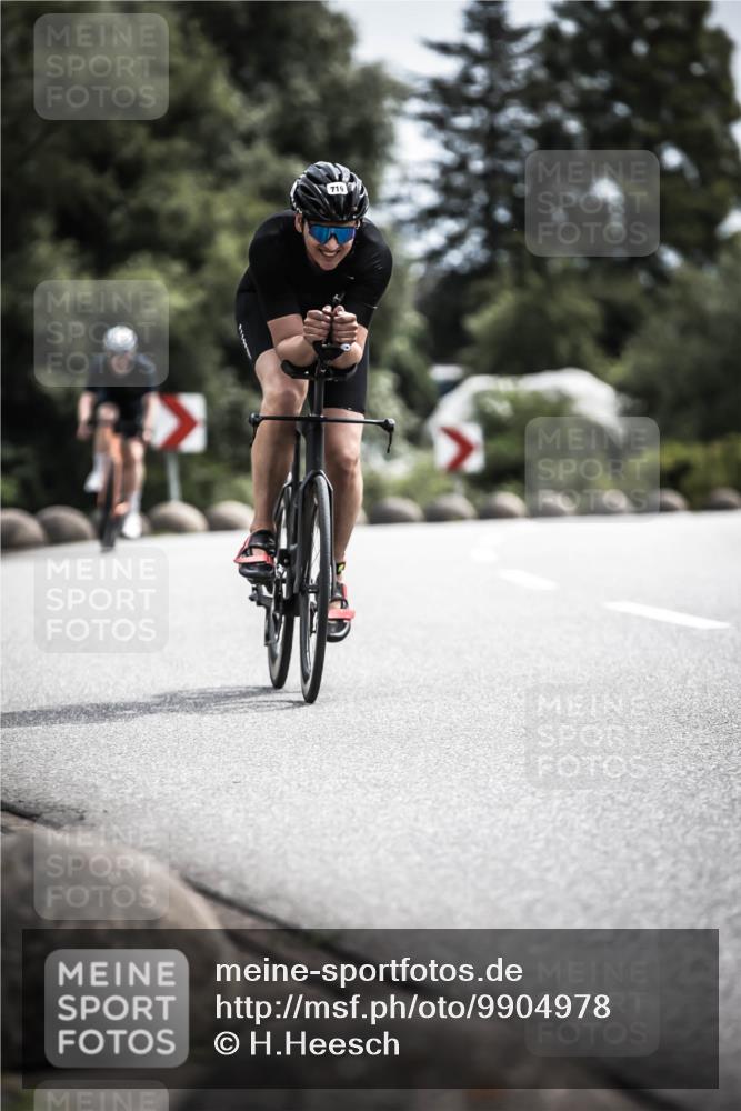 21.06.2026 - 29. Vierlanden-Triathlon H.Heesch http://msf.ph/oto/9904978 21.06.2026 11:37:40 Radfahren 105, 665, 719 meine-sportfotos.de
