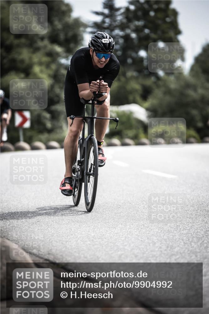 21.06.2026 - 29. Vierlanden-Triathlon H.Heesch http://msf.ph/oto/9904992 21.06.2026 11:37:40 Radfahren 105, 665, 719 meine-sportfotos.de