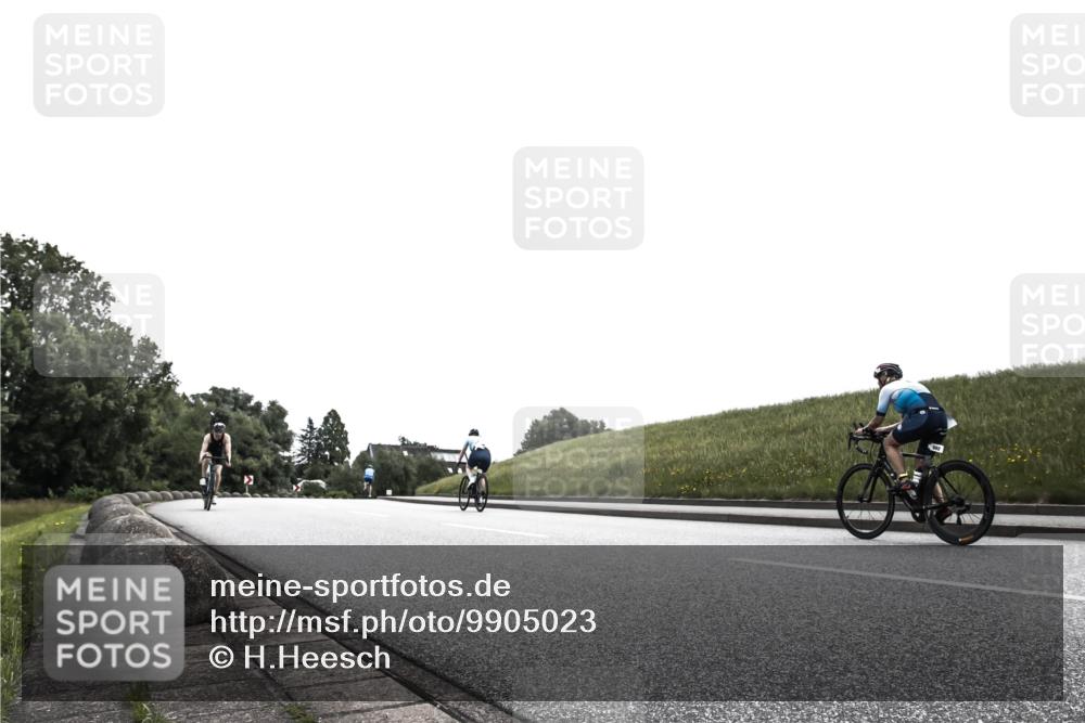 21.06.2026 - 29. Vierlanden-Triathlon H.Heesch http://msf.ph/oto/9905023 21.06.2026 11:01:32 Radfahren 704, 706 meine-sportfotos.de