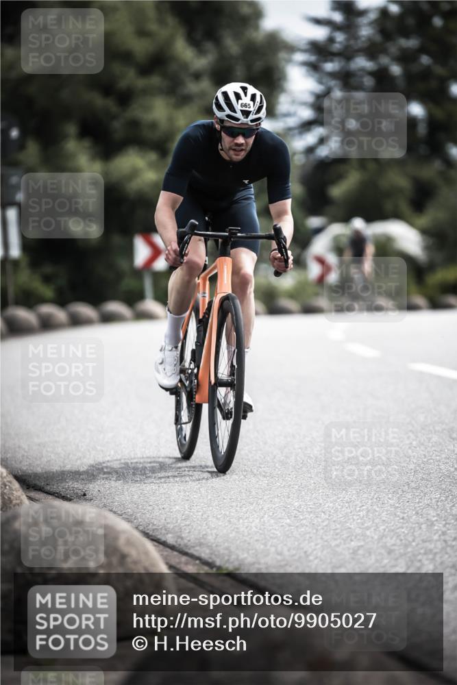 21.06.2026 - 29. Vierlanden-Triathlon H.Heesch http://msf.ph/oto/9905027 21.06.2026 11:37:43 Radfahren 105, 279, 665, 719, 895 meine-sportfotos.de