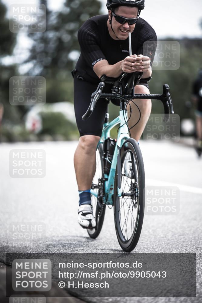 21.06.2026 - 29. Vierlanden-Triathlon H.Heesch http://msf.ph/oto/9905043 21.06.2026 11:40:03 Radfahren 641, 739, 850 meine-sportfotos.de