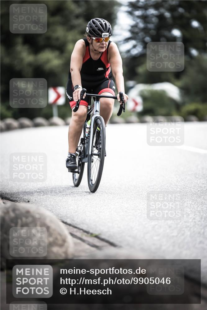21.06.2026 - 29. Vierlanden-Triathlon H.Heesch http://msf.ph/oto/9905046 21.06.2026 11:40:08 Radfahren 87, 688, 850 meine-sportfotos.de