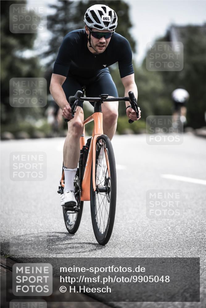 21.06.2026 - 29. Vierlanden-Triathlon H.Heesch http://msf.ph/oto/9905048 21.06.2026 11:37:43 Radfahren 105, 279, 665, 719, 895 meine-sportfotos.de