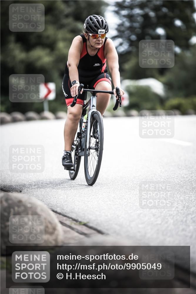 21.06.2026 - 29. Vierlanden-Triathlon H.Heesch http://msf.ph/oto/9905049 21.06.2026 11:40:08 Radfahren 87, 688, 850 meine-sportfotos.de