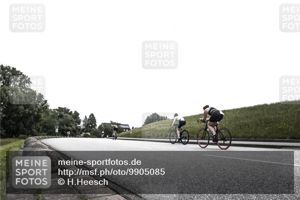 21.06.2026 - 29. Vierlanden-Triathlon H.Heesch http://msf.ph/oto/9905085 21.06.2026 11:02:09 Radfahren 190 meine-sportfotos.de