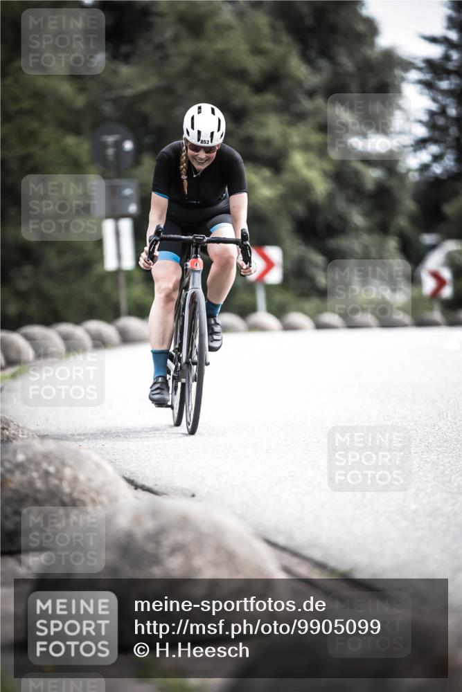 21.06.2026 - 29. Vierlanden-Triathlon H.Heesch http://msf.ph/oto/9905099 21.06.2026 11:41:07 Radfahren 853 meine-sportfotos.de
