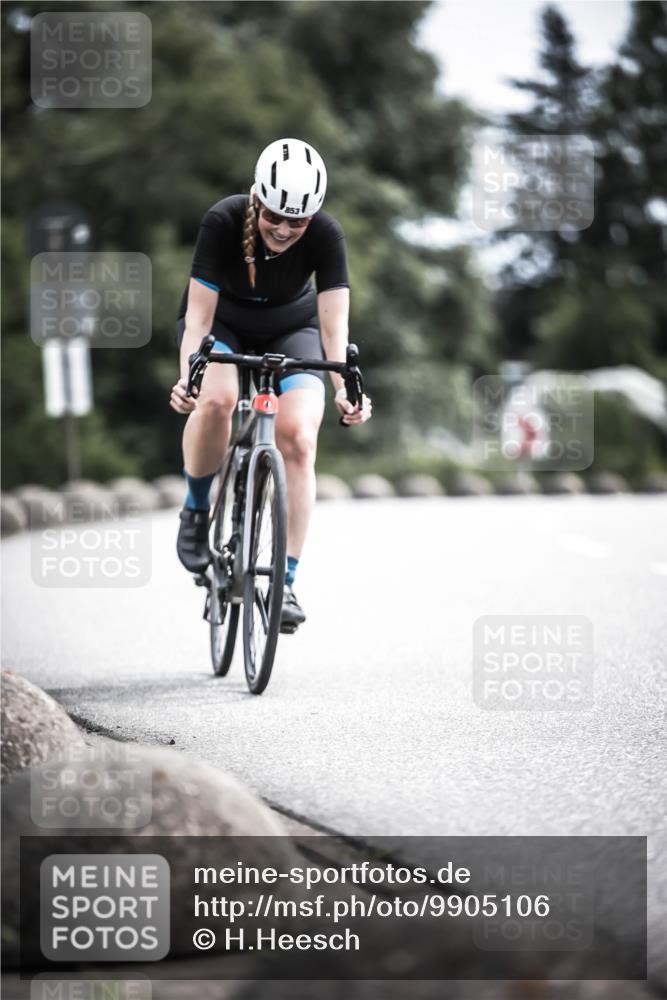 21.06.2026 - 29. Vierlanden-Triathlon H.Heesch http://msf.ph/oto/9905106 21.06.2026 11:41:07 Radfahren 853 meine-sportfotos.de