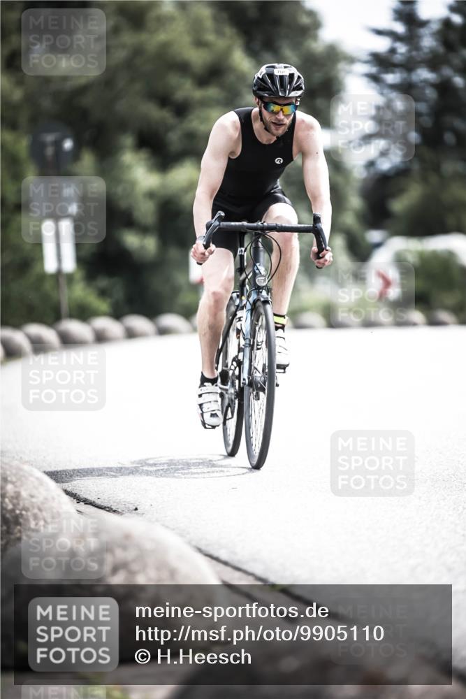 21.06.2026 - 29. Vierlanden-Triathlon H.Heesch http://msf.ph/oto/9905110 21.06.2026 11:37:55 Radfahren 637, 693, 706, 787 meine-sportfotos.de