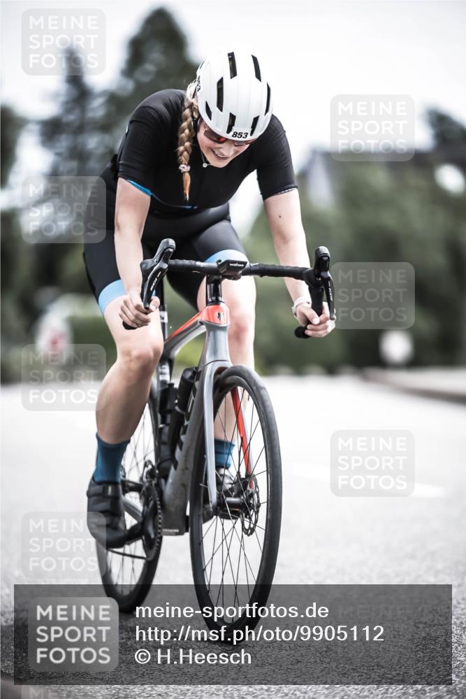 21.06.2026 - 29. Vierlanden-Triathlon H.Heesch http://msf.ph/oto/9905112 21.06.2026 11:41:08 Radfahren 853 meine-sportfotos.de