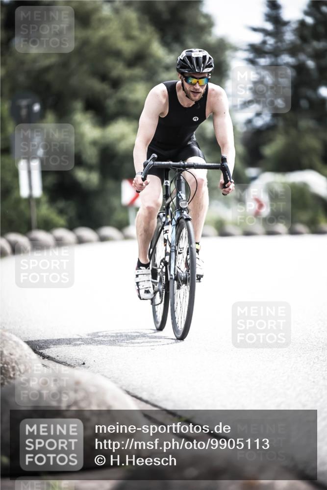 21.06.2026 - 29. Vierlanden-Triathlon H.Heesch http://msf.ph/oto/9905113 21.06.2026 11:37:55 Radfahren 637, 693, 706, 787 meine-sportfotos.de