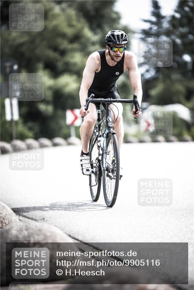 21.06.2026 - 29. Vierlanden-Triathlon H.Heesch http://msf.ph/oto/9905116 21.06.2026 11:37:55 Radfahren 637, 693, 706, 787 meine-sportfotos.de