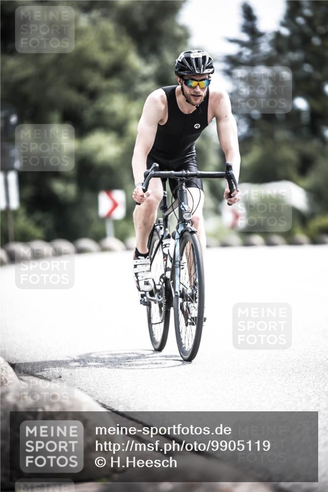 21.06.2026 - 29. Vierlanden-Triathlon H.Heesch http://msf.ph/oto/9905119 21.06.2026 11:37:55 Radfahren 637, 693, 706, 787 meine-sportfotos.de