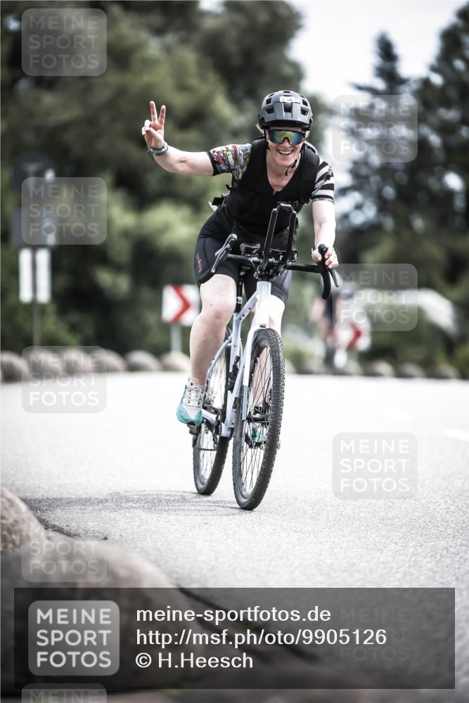 21.06.2026 - 29. Vierlanden-Triathlon H.Heesch http://msf.ph/oto/9905126 21.06.2026 11:41:28 Radfahren 137, 236, 299, 643, 649, 652, 659, 744, 855 meine-sportfotos.de