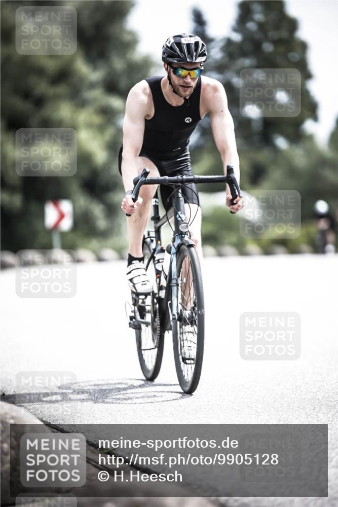 21.06.2026 - 29. Vierlanden-Triathlon H.Heesch http://msf.ph/oto/9905128 21.06.2026 11:37:56 Radfahren 637, 693, 706, 787 meine-sportfotos.de