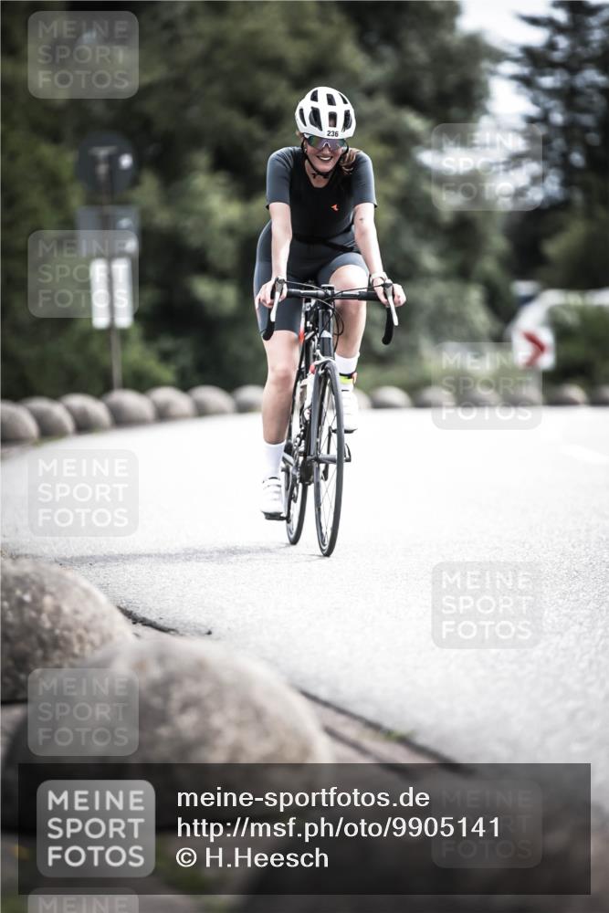 21.06.2026 - 29. Vierlanden-Triathlon H.Heesch http://msf.ph/oto/9905141 21.06.2026 11:41:33 Radfahren 137, 138, 236, 299, 649, 655, 659, 712, 744 meine-sportfotos.de