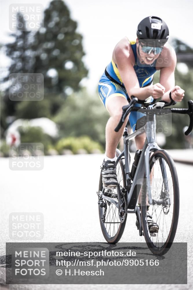 21.06.2026 - 29. Vierlanden-Triathlon H.Heesch http://msf.ph/oto/9905166 21.06.2026 11:38:03 Radfahren 637, 640, 693, 814, 864 meine-sportfotos.de