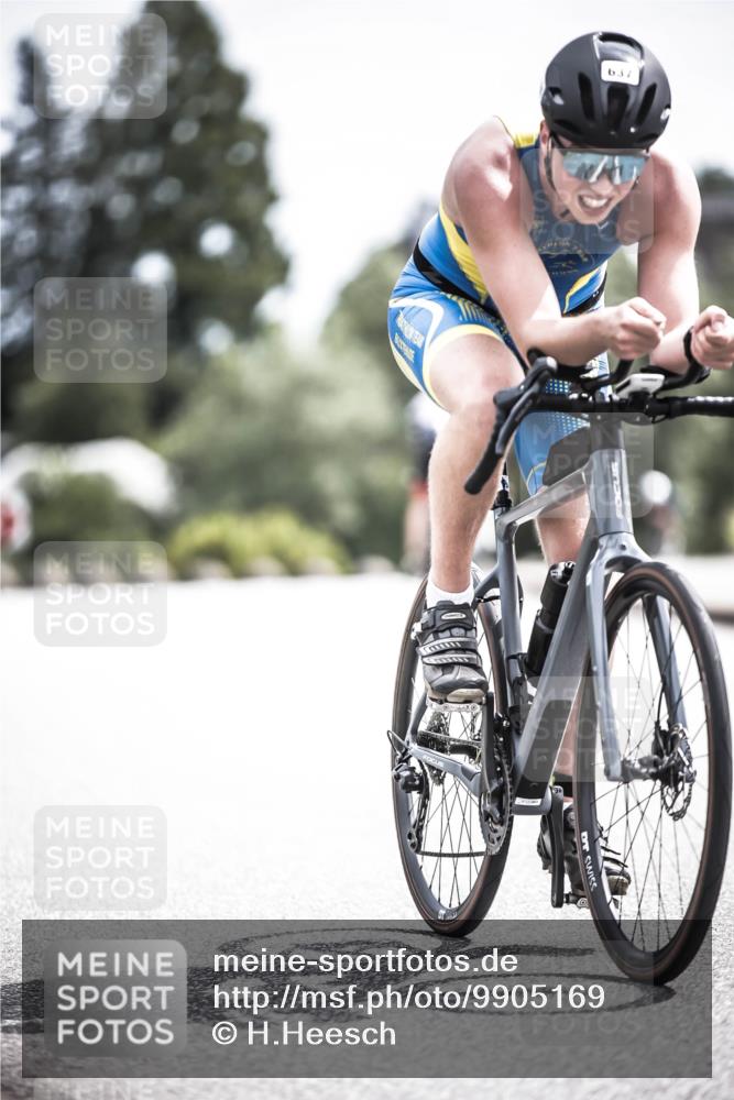 21.06.2026 - 29. Vierlanden-Triathlon H.Heesch http://msf.ph/oto/9905169 21.06.2026 11:38:03 Radfahren 637, 640, 693, 814, 864 meine-sportfotos.de