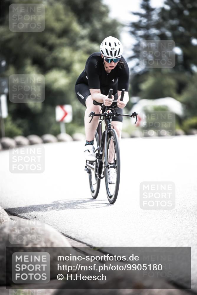21.06.2026 - 29. Vierlanden-Triathlon H.Heesch http://msf.ph/oto/9905180 21.06.2026 11:38:05 Radfahren 637, 640, 666, 693, 814, 864 meine-sportfotos.de
