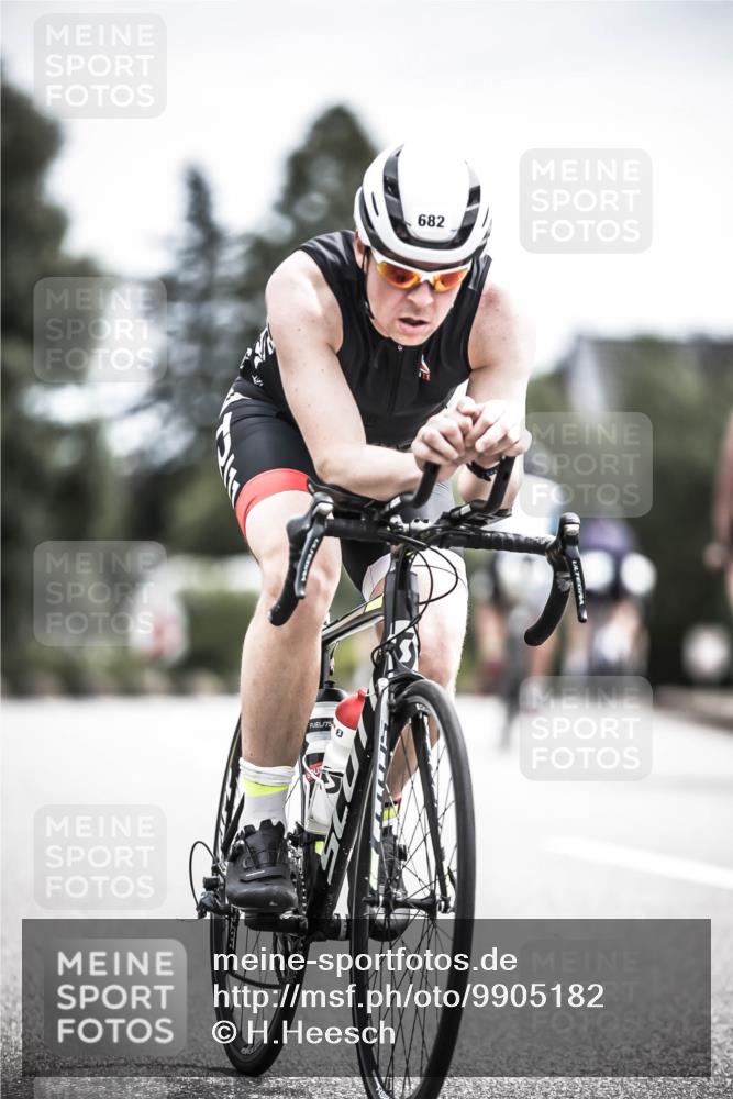 21.06.2026 - 29. Vierlanden-Triathlon H.Heesch http://msf.ph/oto/9905182 21.06.2026 11:41:45 Radfahren 634, 674, 682, 691, 726 meine-sportfotos.de
