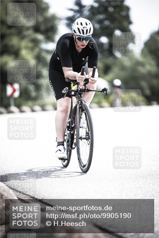 21.06.2026 - 29. Vierlanden-Triathlon H.Heesch http://msf.ph/oto/9905190 21.06.2026 11:38:05 Radfahren 637, 640, 666, 693, 814, 864 meine-sportfotos.de