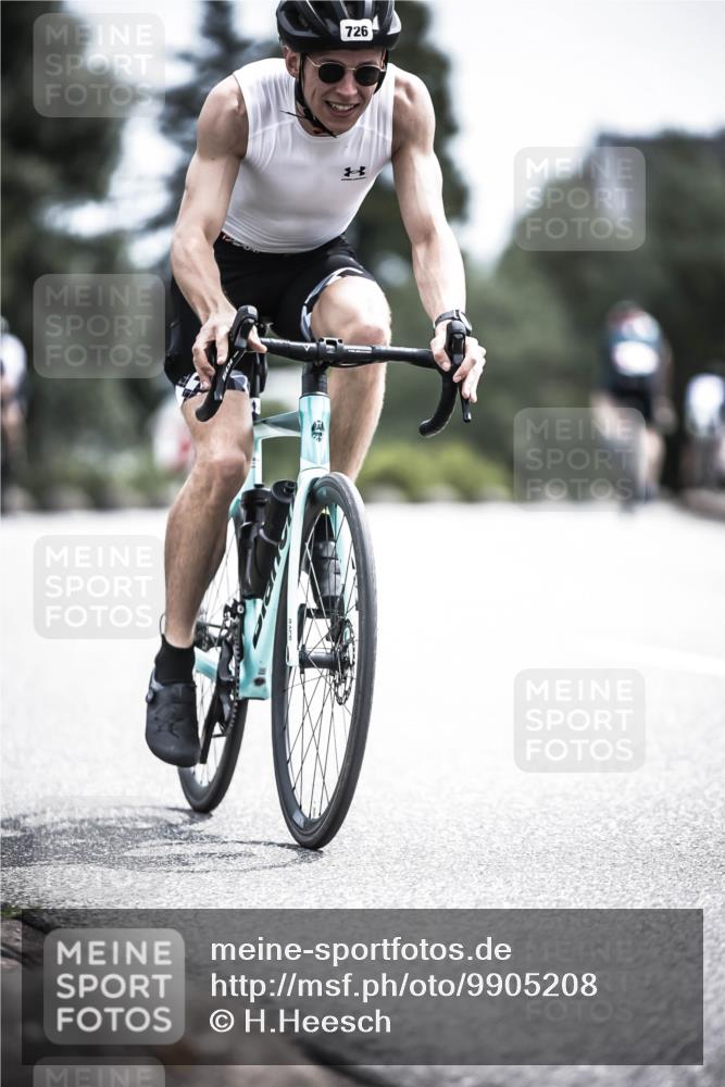 21.06.2026 - 29. Vierlanden-Triathlon H.Heesch http://msf.ph/oto/9905208 21.06.2026 11:41:49 Radfahren 636, 674, 726 meine-sportfotos.de