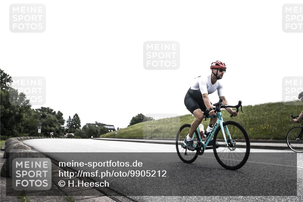 21.06.2026 - 29. Vierlanden-Triathlon H.Heesch http://msf.ph/oto/9905212 21.06.2026 11:03:58 Radfahren 33, 175 meine-sportfotos.de