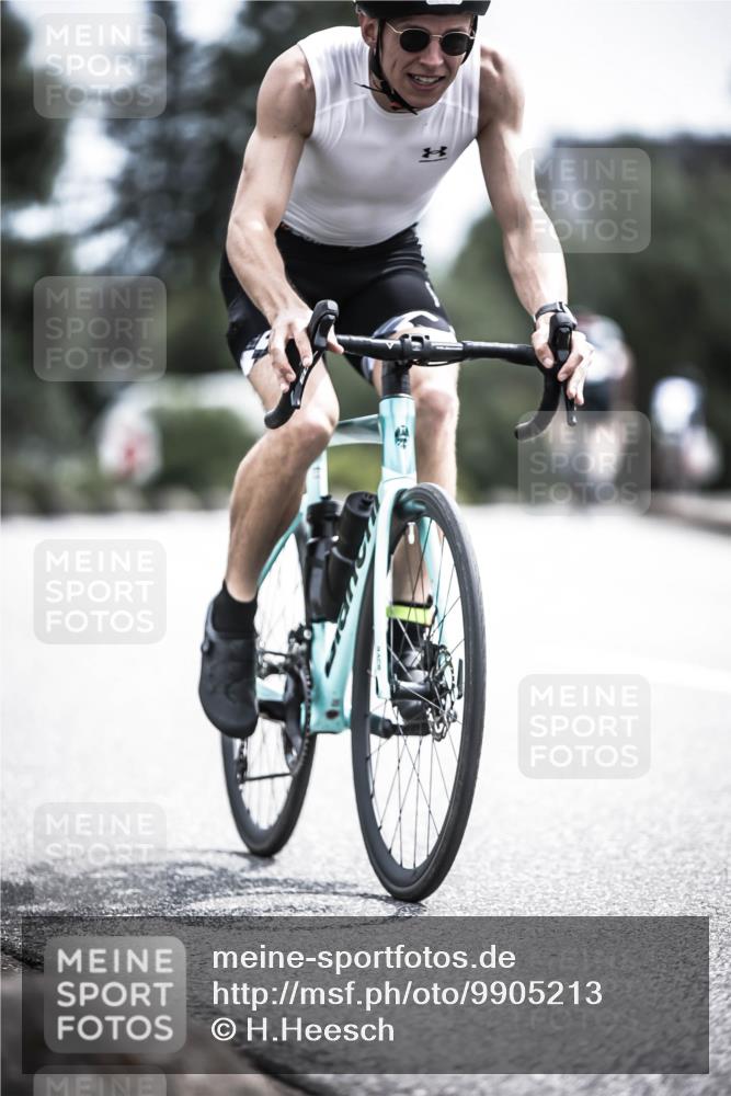 21.06.2026 - 29. Vierlanden-Triathlon H.Heesch http://msf.ph/oto/9905213 21.06.2026 11:41:49 Radfahren 636, 674, 726 meine-sportfotos.de