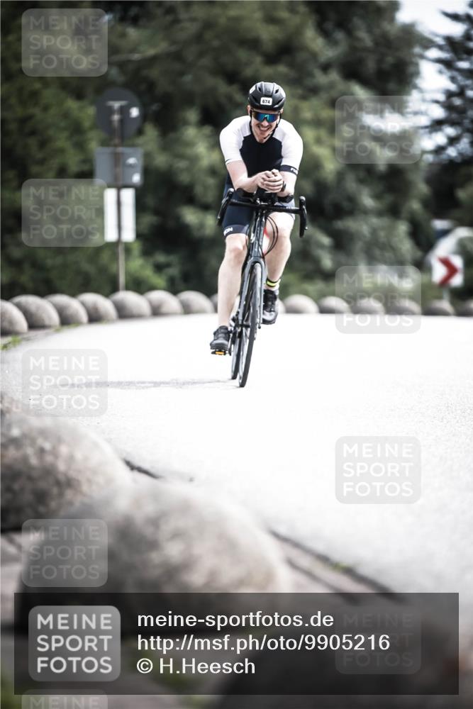 21.06.2026 - 29. Vierlanden-Triathlon H.Heesch http://msf.ph/oto/9905216 21.06.2026 11:41:52 Radfahren 133, 636, 674, 726 meine-sportfotos.de