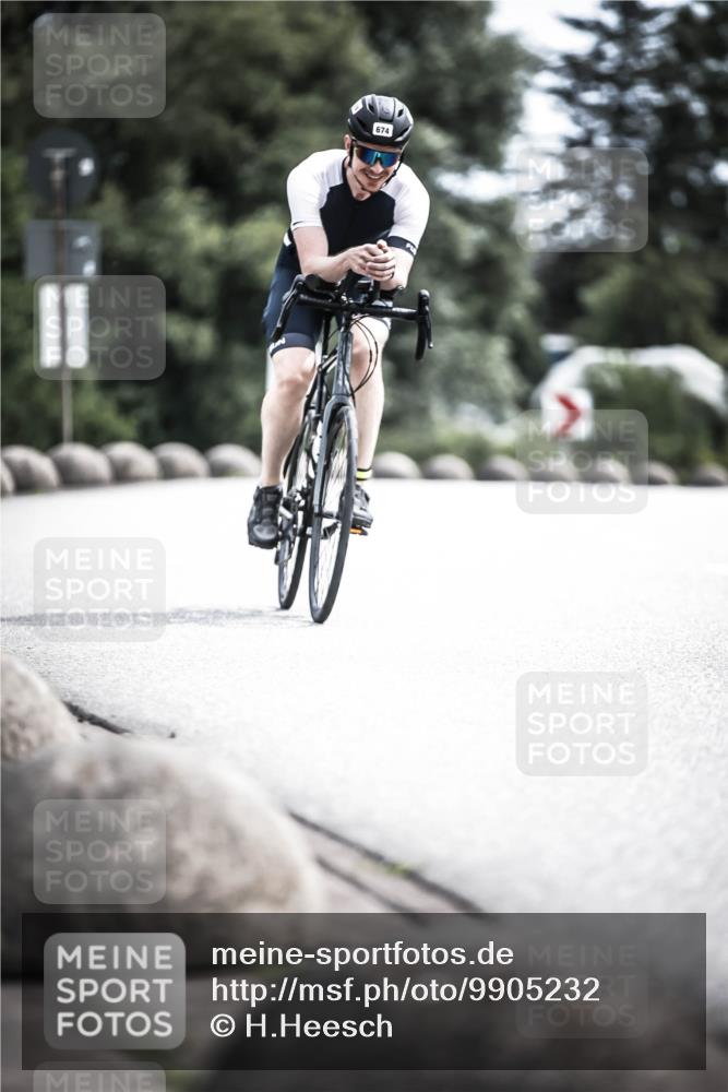 21.06.2026 - 29. Vierlanden-Triathlon H.Heesch http://msf.ph/oto/9905232 21.06.2026 11:41:52 Radfahren 133, 636, 674, 726 meine-sportfotos.de