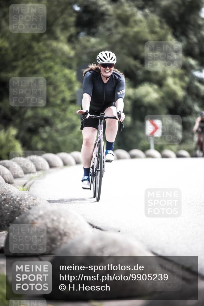 21.06.2026 - 29. Vierlanden-Triathlon H.Heesch http://msf.ph/oto/9905239 21.06.2026 11:38:15 Radfahren 230, 666, 871 meine-sportfotos.de
