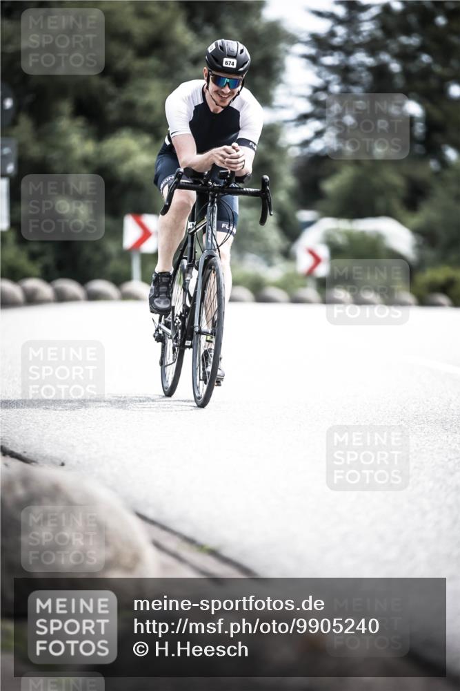 21.06.2026 - 29. Vierlanden-Triathlon H.Heesch http://msf.ph/oto/9905240 21.06.2026 11:41:52 Radfahren 133, 636, 674, 726 meine-sportfotos.de