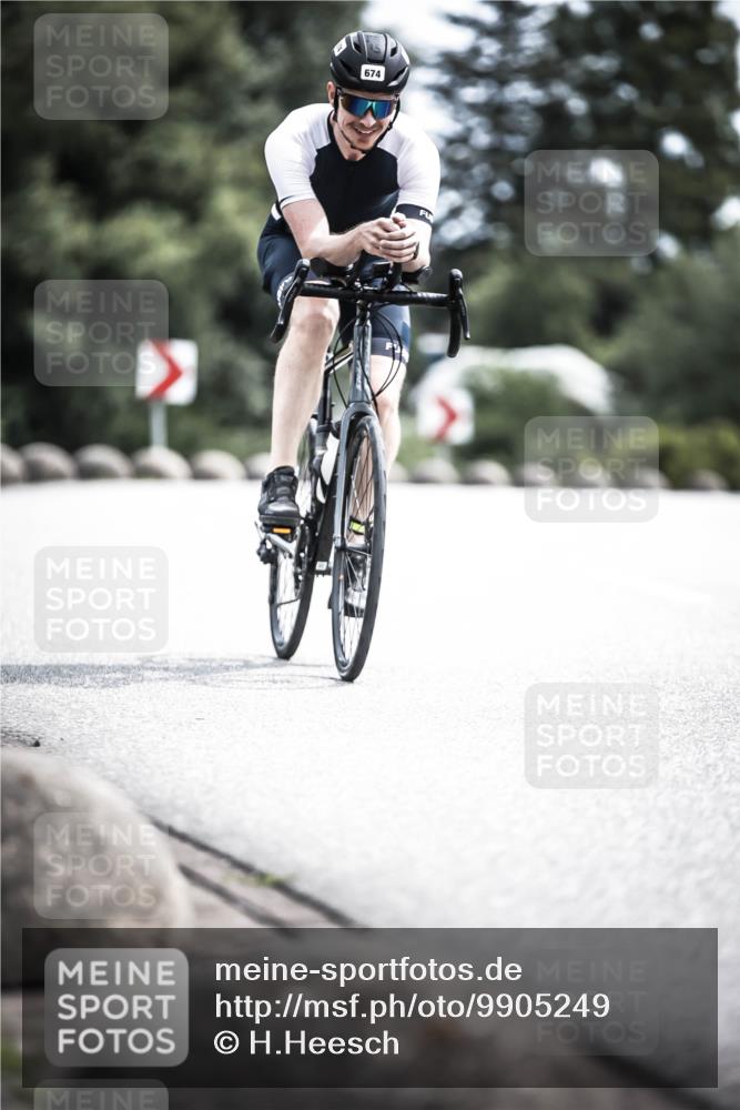 21.06.2026 - 29. Vierlanden-Triathlon H.Heesch http://msf.ph/oto/9905249 21.06.2026 11:41:52 Radfahren 133, 636, 674, 726 meine-sportfotos.de