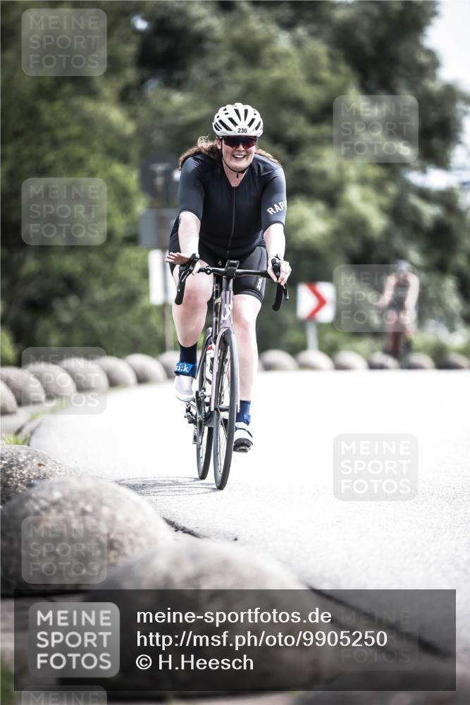 21.06.2026 - 29. Vierlanden-Triathlon H.Heesch http://msf.ph/oto/9905250 21.06.2026 11:38:15 Radfahren 230, 666, 871 meine-sportfotos.de